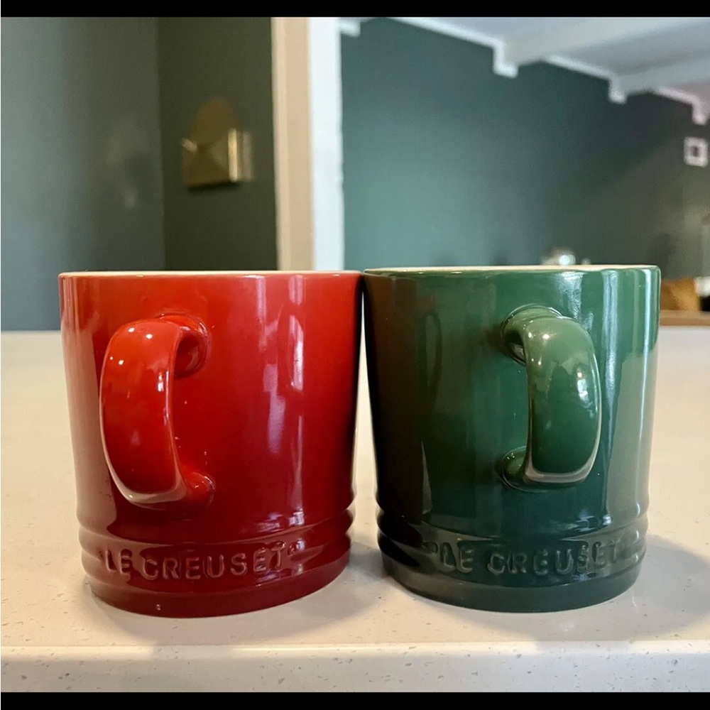 Set of 2 Le Creuset Mugs Second Choix Rare Cactus and Cerise 350 ml Christmas